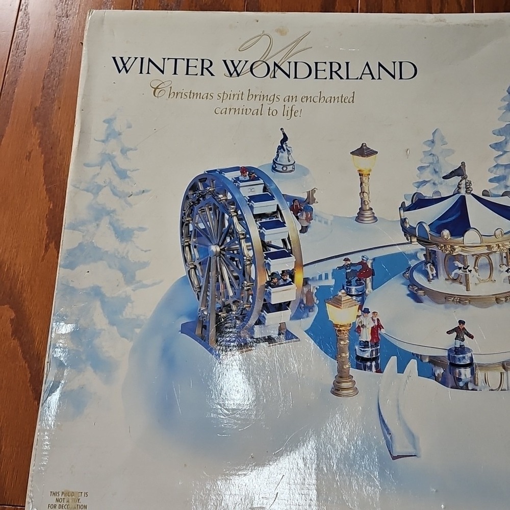 Trendmasters Winter Wonderland Christmas Magic Musical Ice Skating Carnival 1997 - Picture 2 of 16